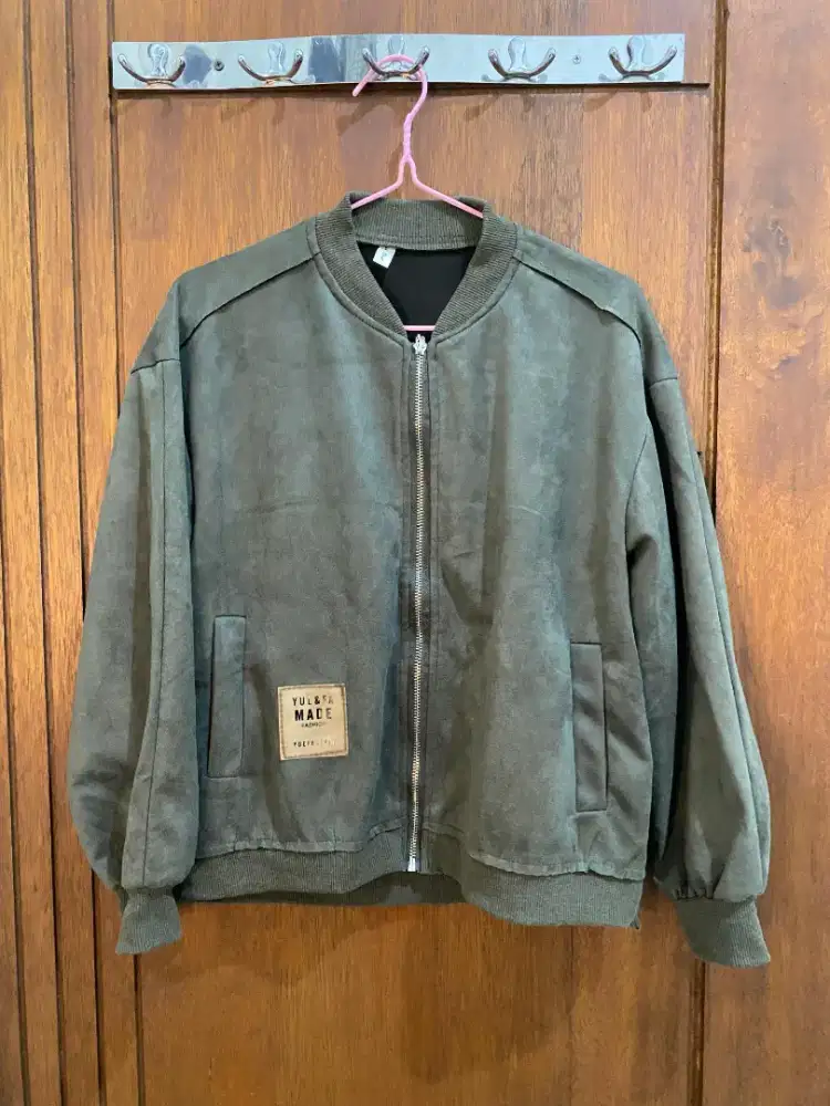 jaket lengan panjang-HSC 2025