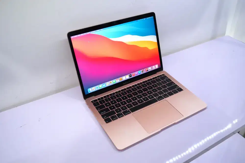MacBook Air 2019.CORE i5.RAM8GB.SSD128GB