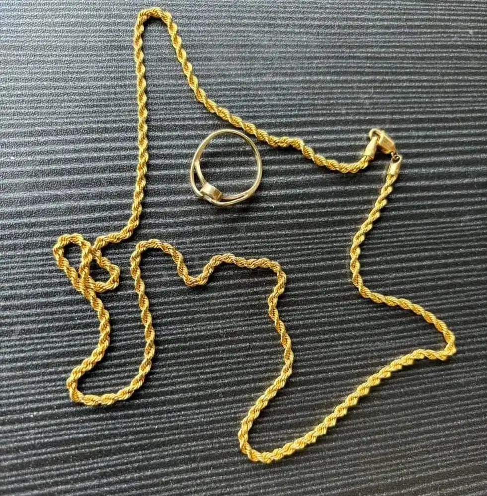 Terima jual beli emas dan berlian