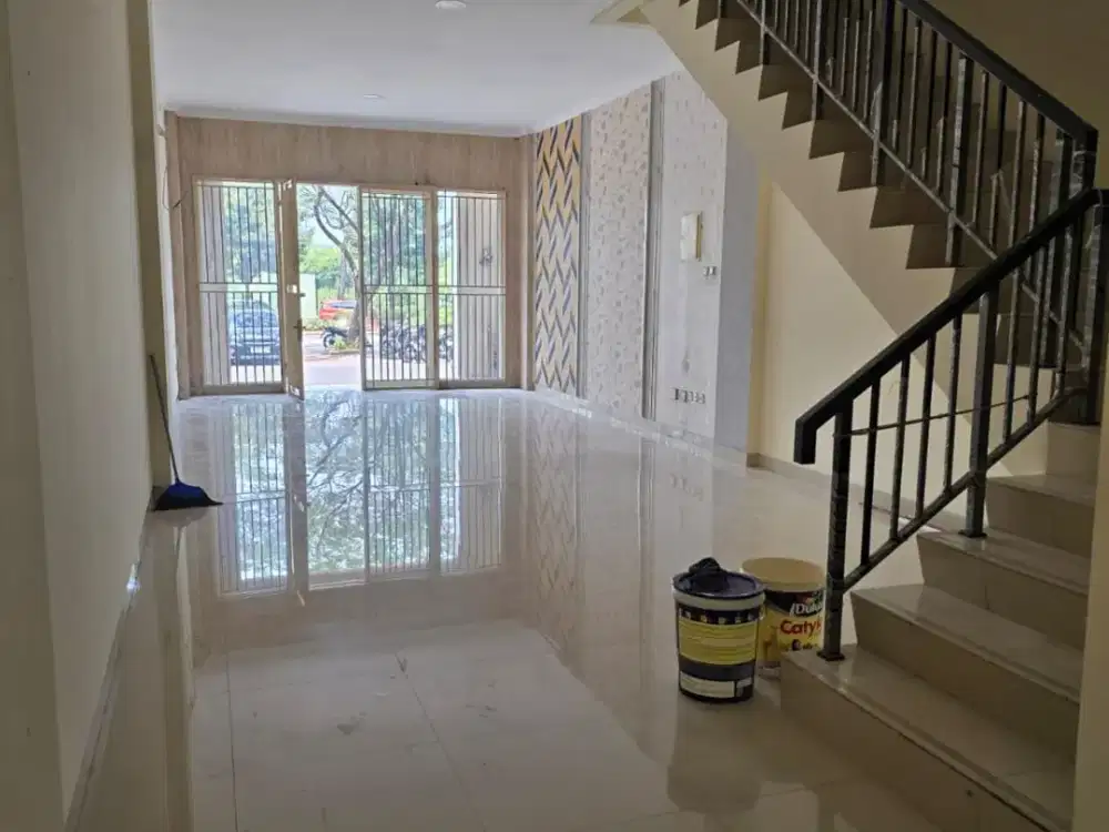 Rukan CBD Green Lake City Luas 4,5x15m 4 Lantai Hadap Jalan