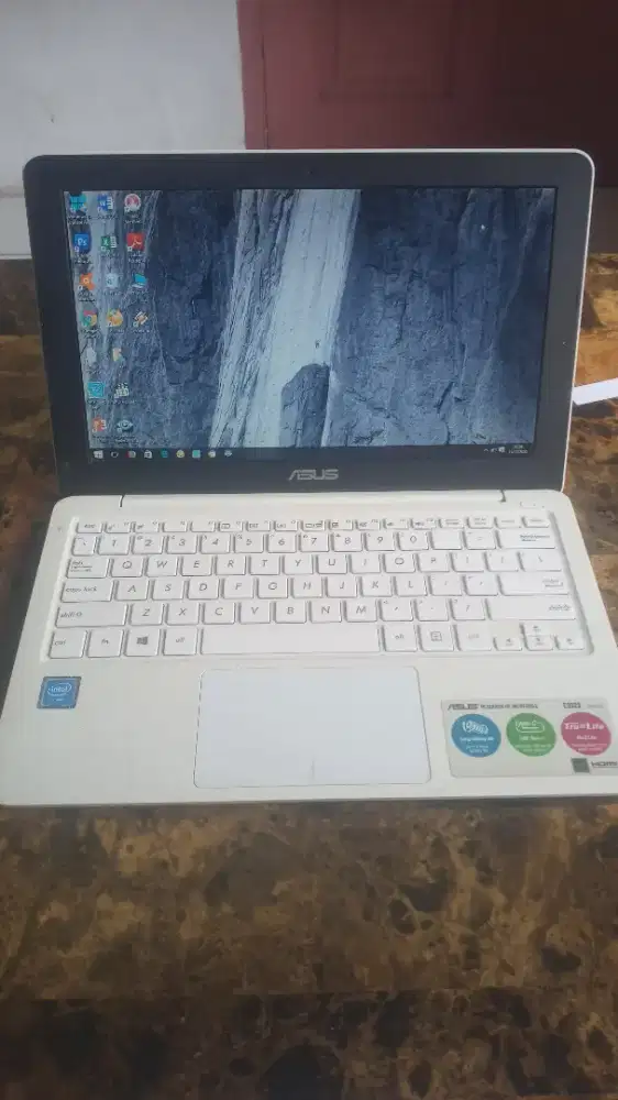 Jual murah laptop ASUS