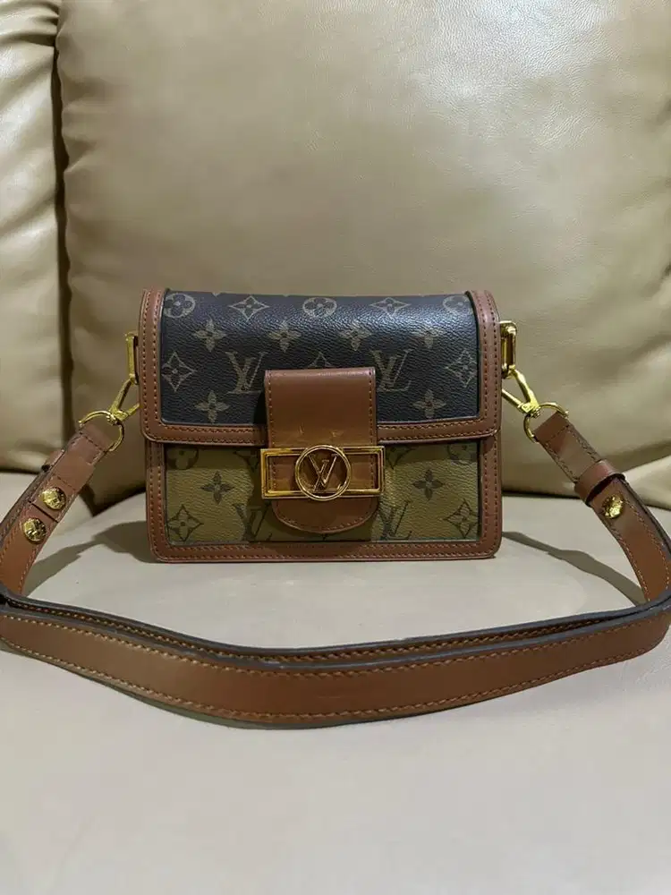 Tas Louis Vuitton bag