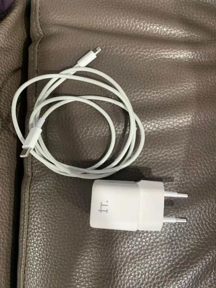 Charger iphone ori