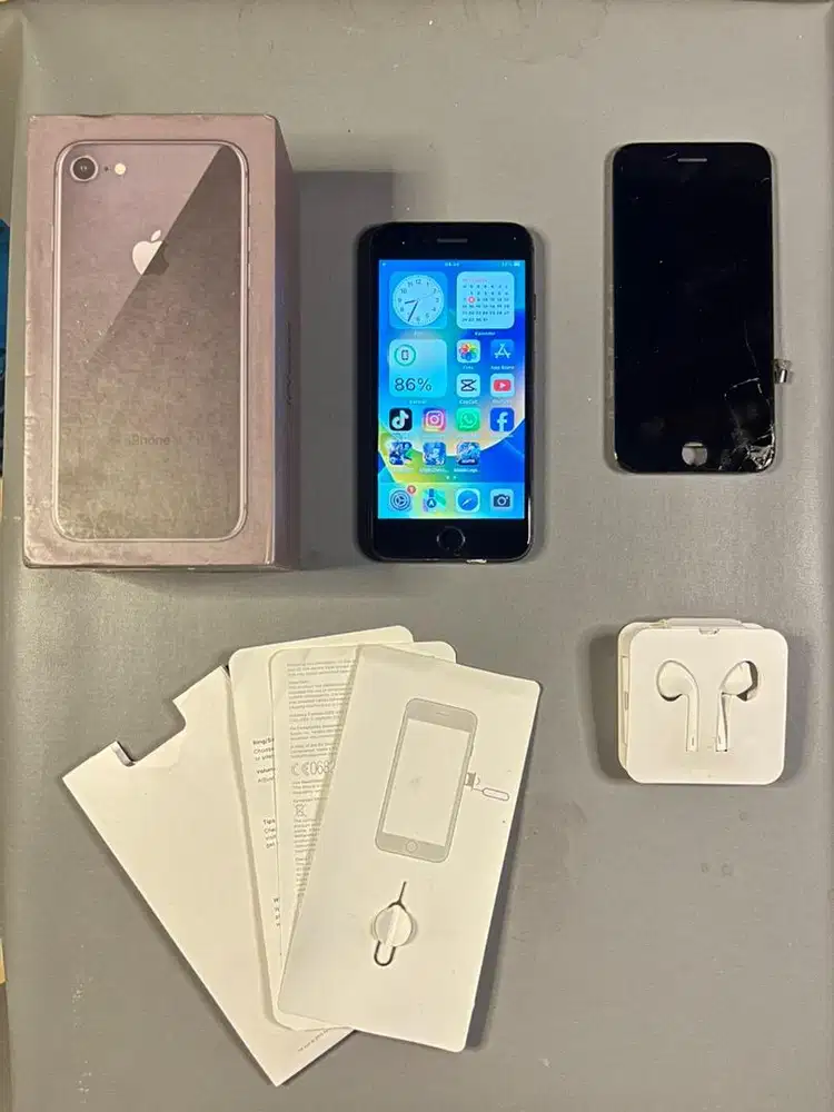 Iphone 8 64 inter No TT No Bt ( BACA DESKRIPSI )