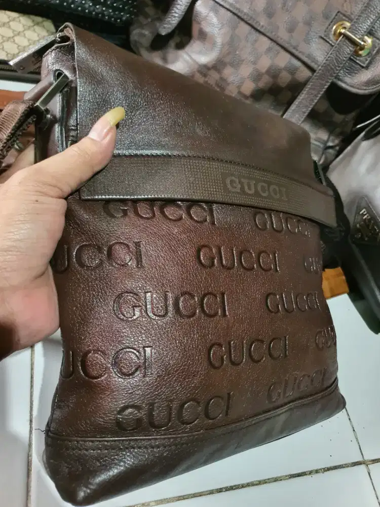 GUCCI SLINGBAG ITALIA FULL EMBOS KULAS LEMBUT