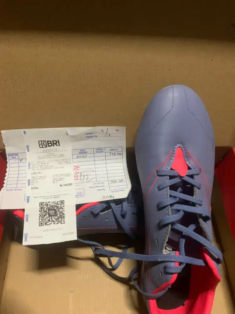 Sepatu bola SPECS aclector