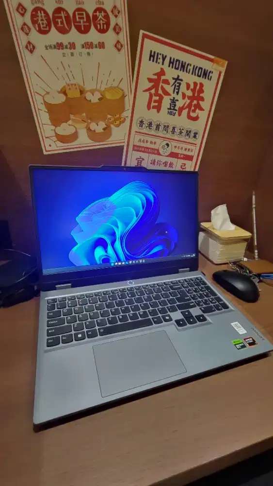 LENOVO LOQ 15AHP9 (Tanpa perantara)