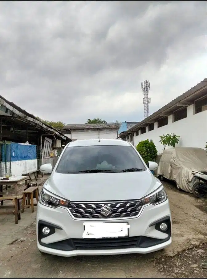 Jual Cepat Mobil Ertig Hybrid Warna Putih tanpa Perantara