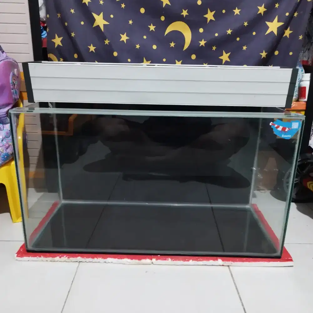 Aquarium Kaca 70x30x40cm & Filter Talang PVC - JakBar
No COD