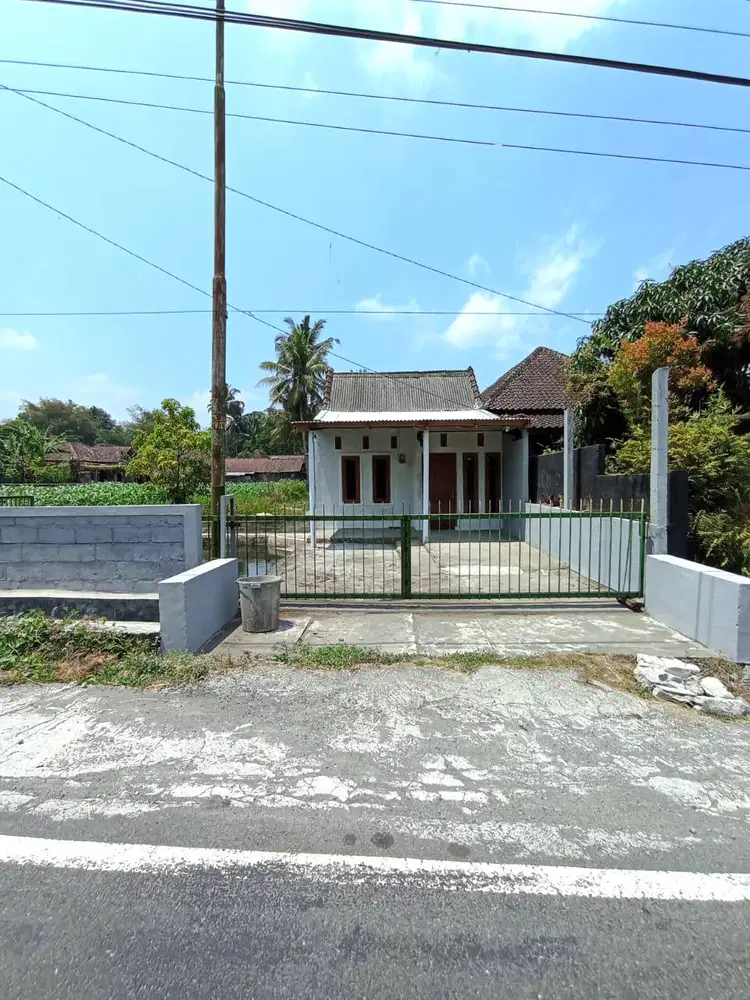 Tanah Sawah Bonus Rumah dekat Pulen Kopi Ponti Cangkringan