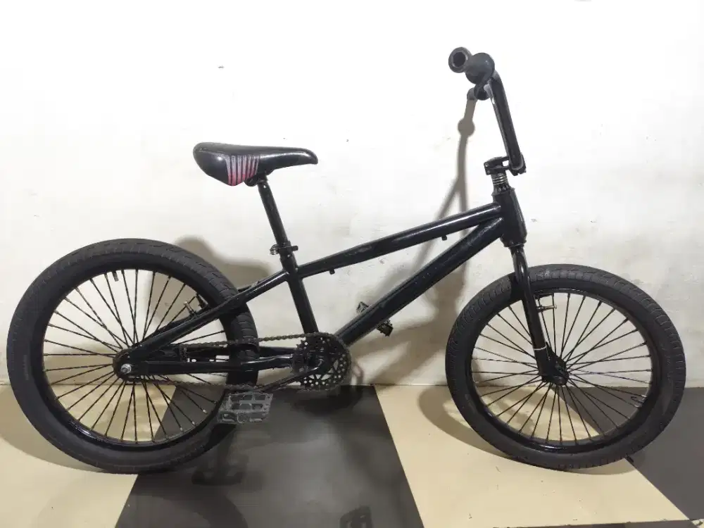 Sepeda bmx ukuran 20 ban jumbo rem udh terpedo siap pakai