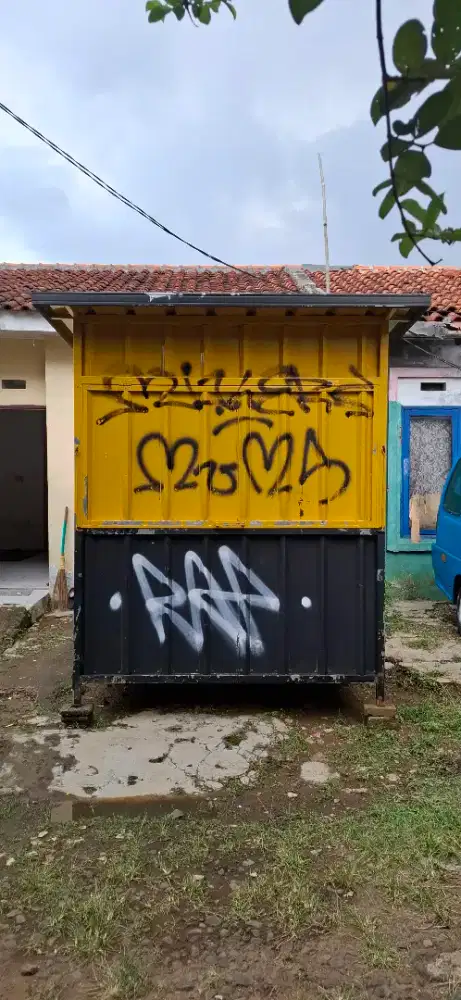 Booth Container , P 2meter, L 1,5meter ,T 2,5 meter