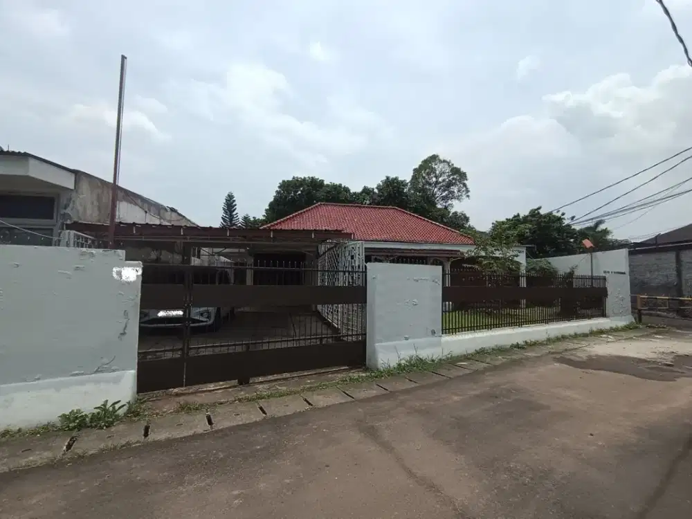 Rumah Lama Posisi Hook Ada Paviliun Lokasi Veteran Bintaro Dekat Rumah Sakit