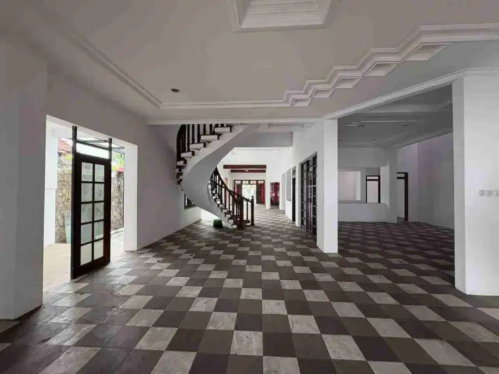 Disewakan Rumah Komersil nol jalan raya Tidar