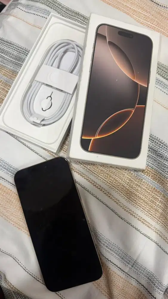 Dijual iPhone 16 Pro Max Desert Titanium 256GB