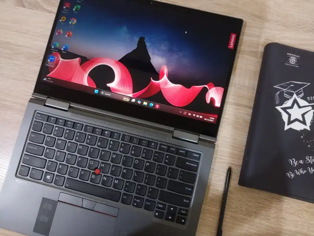 Lenovo Core  i7 16GB 1TB Touch 360 Pen Stylus