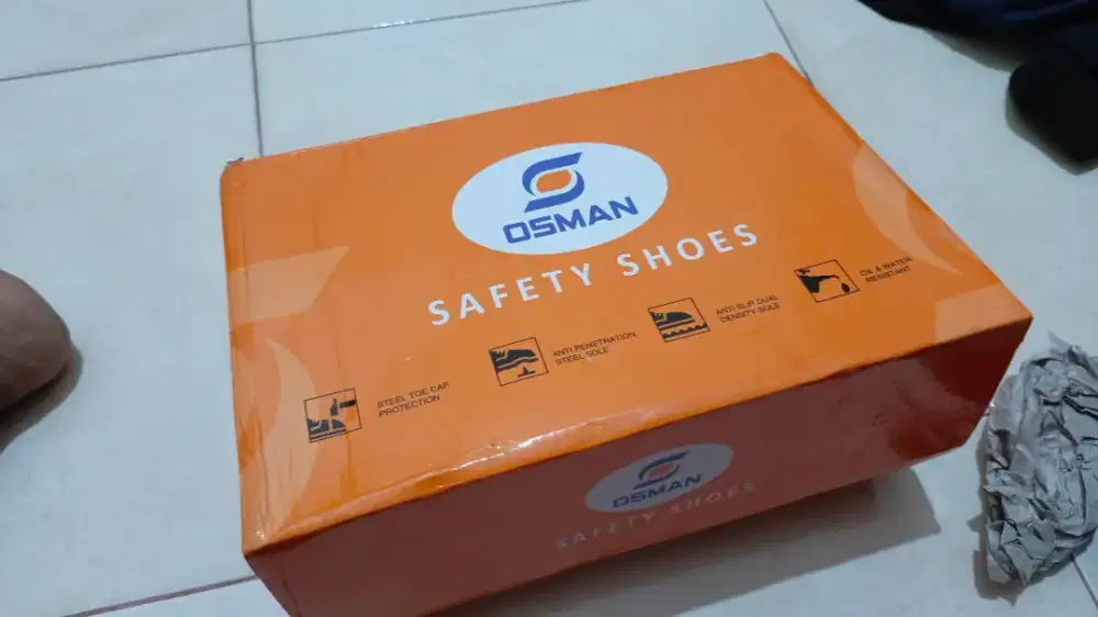 sepatu safety anti minyak(OSMAN)