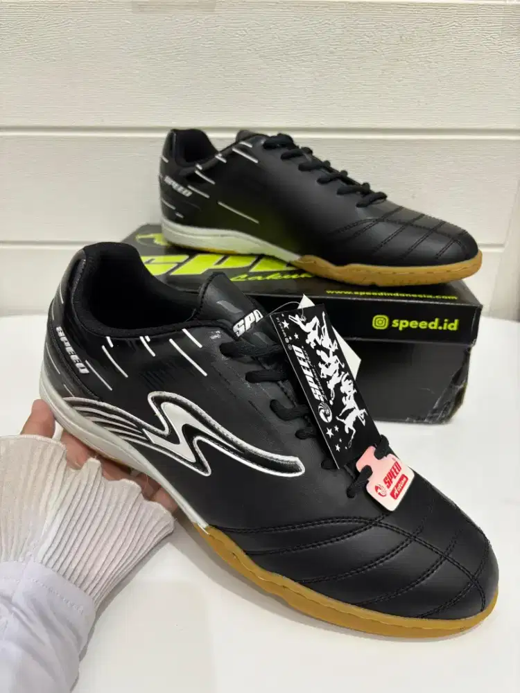 Sepatu Futsal Speed Ukuran 42/43