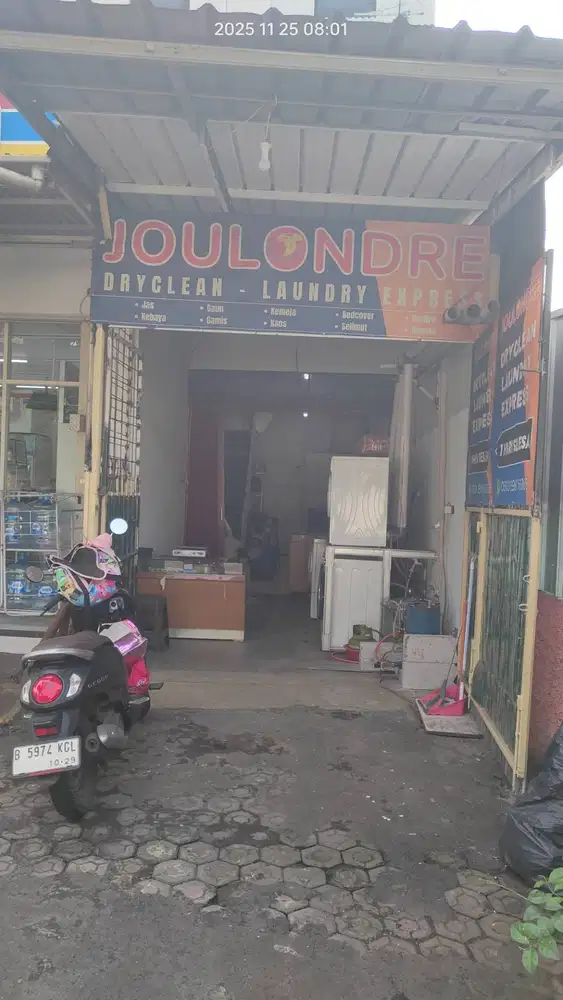 Freelance Setrika Uap