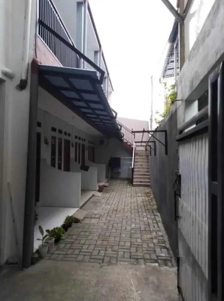 Dikontrakkan rumah petak bersih