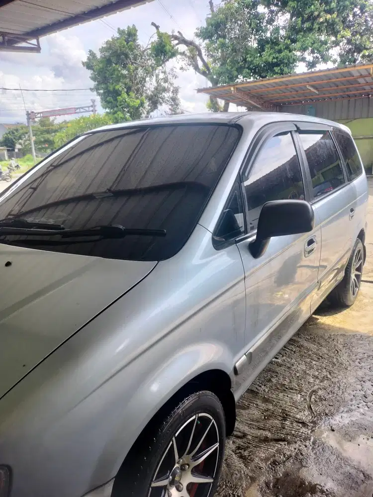 Hyundai Trajet 2004 Bensin