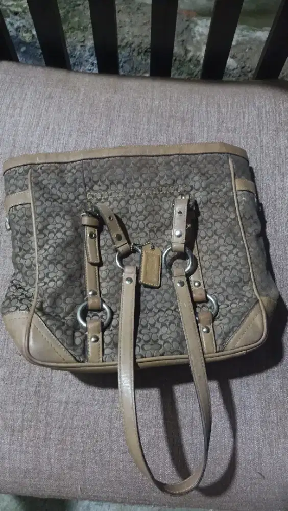 COACH A0849-F11526 KHAKI & BROWN PURSE LEATHER & CANVAS. PRE-OWNED