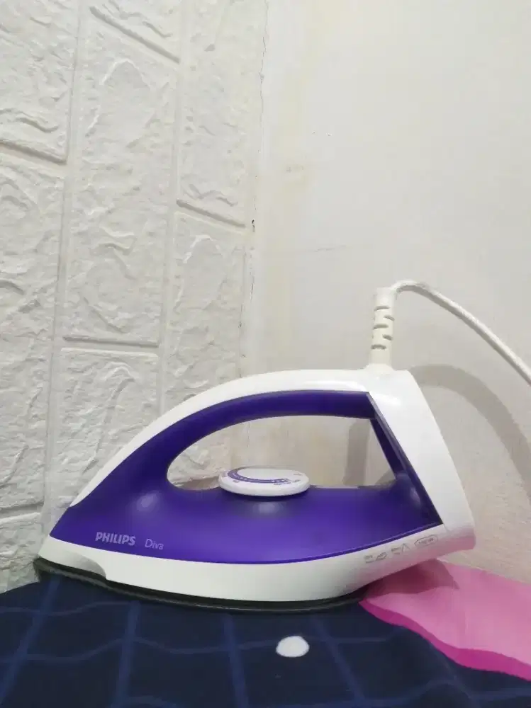 Setrika Philips Diva