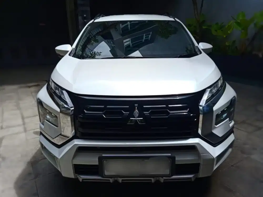 Mitsubishi Xpander Cross low km