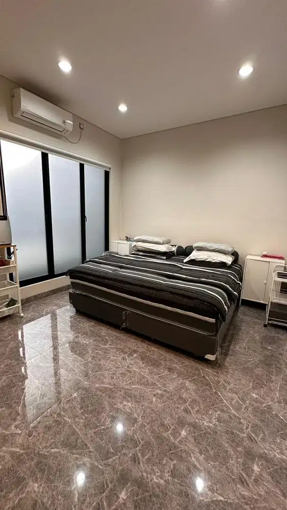 Divan Dipan Kasur Ranjang King Size, dapat dilepas jadi 2