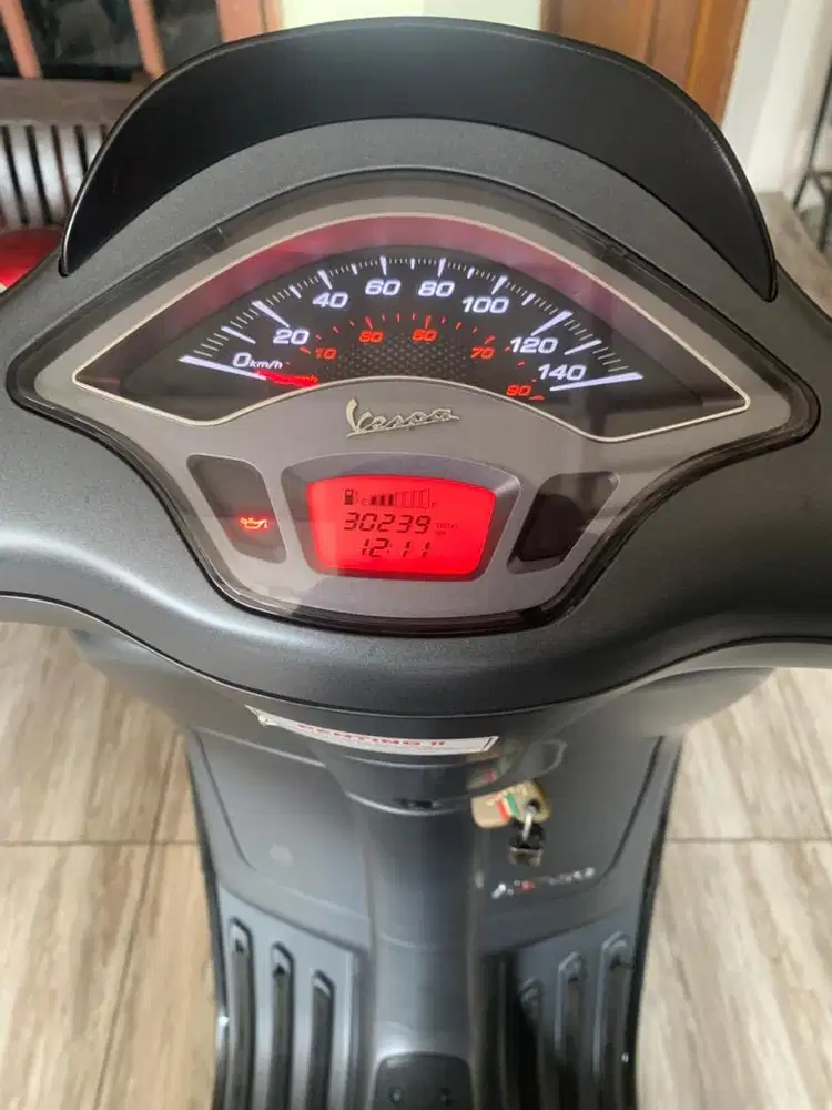 Dijual vespa sprint iget 150abs