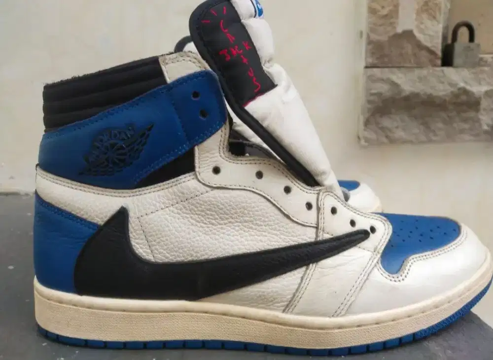 Nike AJ1 high OG Fragment x Travis sz 46