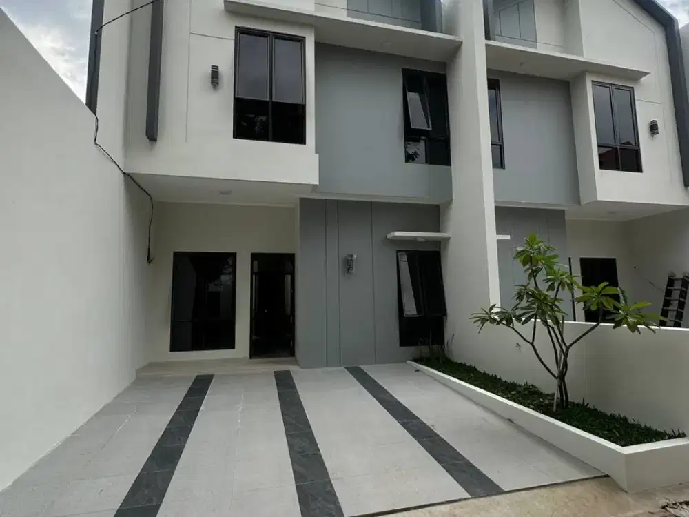 Rumah Siap Huni Komplek Dekat Mcd dan Assafiiyah Jatiwaringin