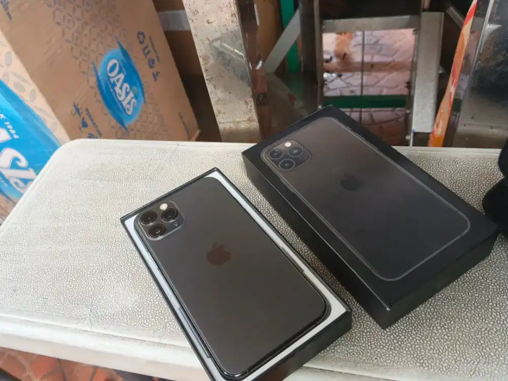Iphone 11 pro max 256gb pasti laku baru