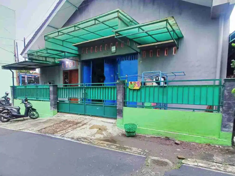 kost murah full penghuni dekat kampus unisri dan masjid zayed