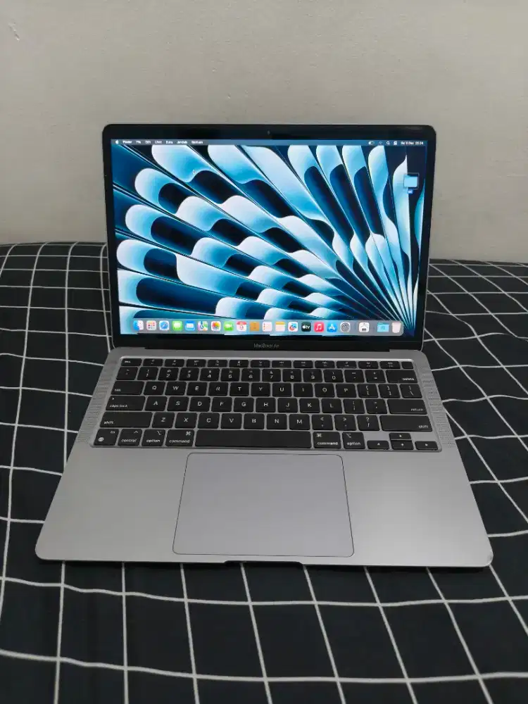 Macbook air m1 2020 8gb/256gb murah