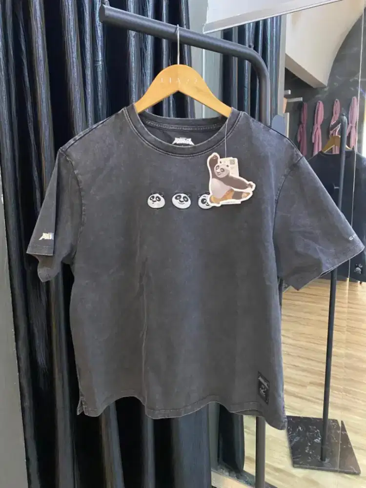 baju giordano panda kungfu