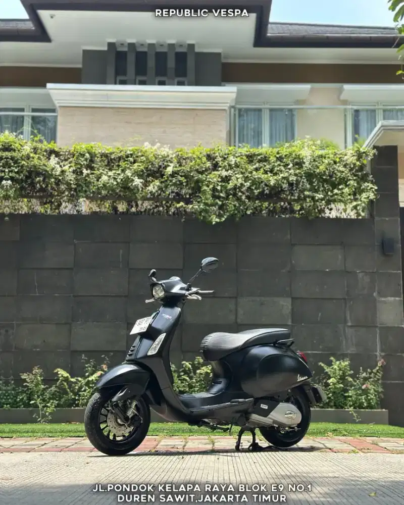DIJUAL VESPA SPRINT NOTTE 150 IGET ABS LED TH 2019 LIMITED EDITION