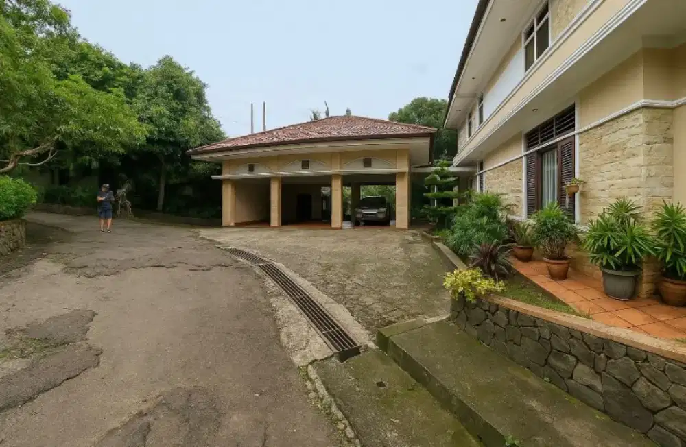 Dijual Rumah Luas Tanah Besar di Bukit Mas Bintaro