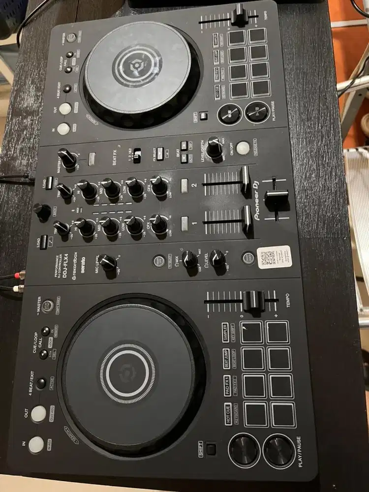 Alat Dj DDJ FLX 4 like new