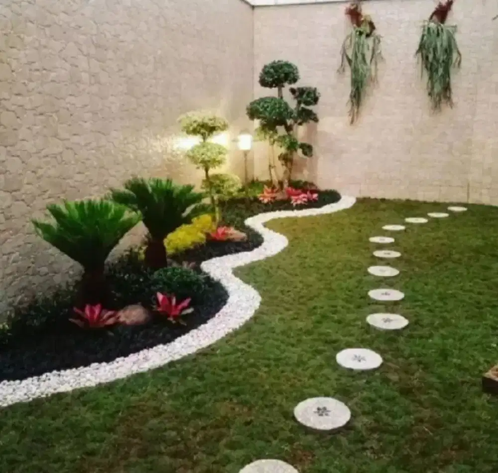 Jasa dekorasi taman, tanam rumput dll