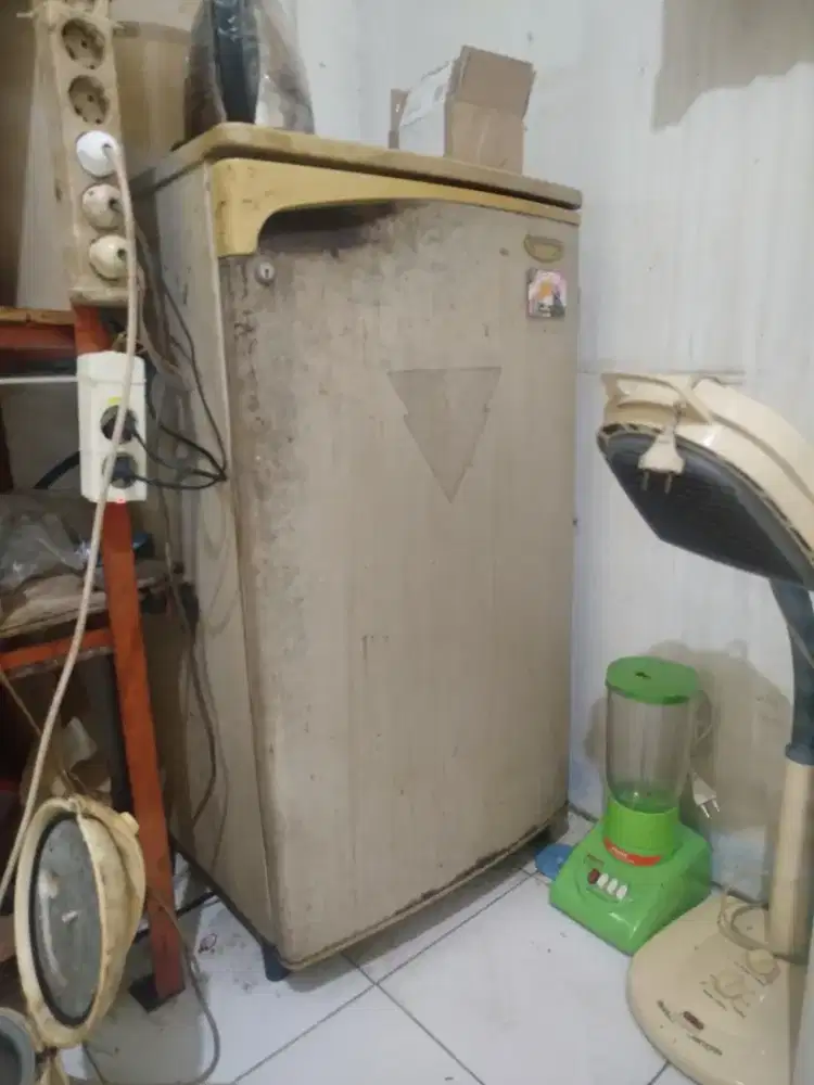 Kulkas Sharp 1 pintu normal