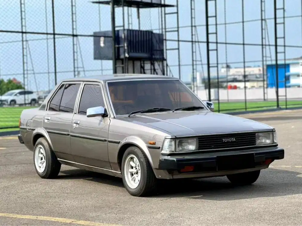 Toyota corolla DX ke 70 1983 siap pakai