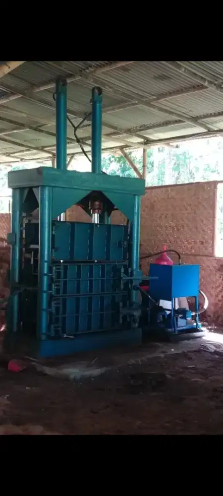 Mesin Press ex coconut fiber +- 150 ton