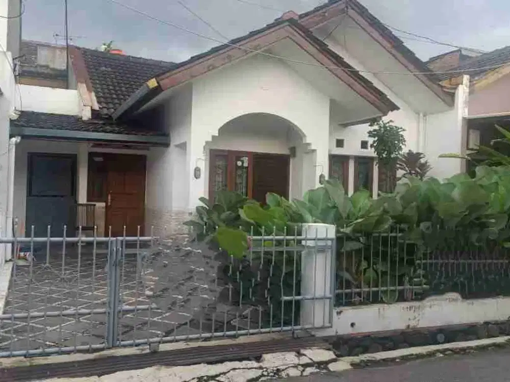 Rumah Antapani termurah dijual cepat