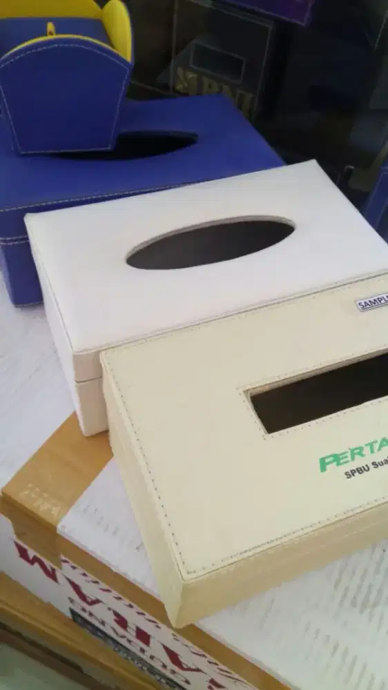 Kotak tisu kulit souvenir dan promosi