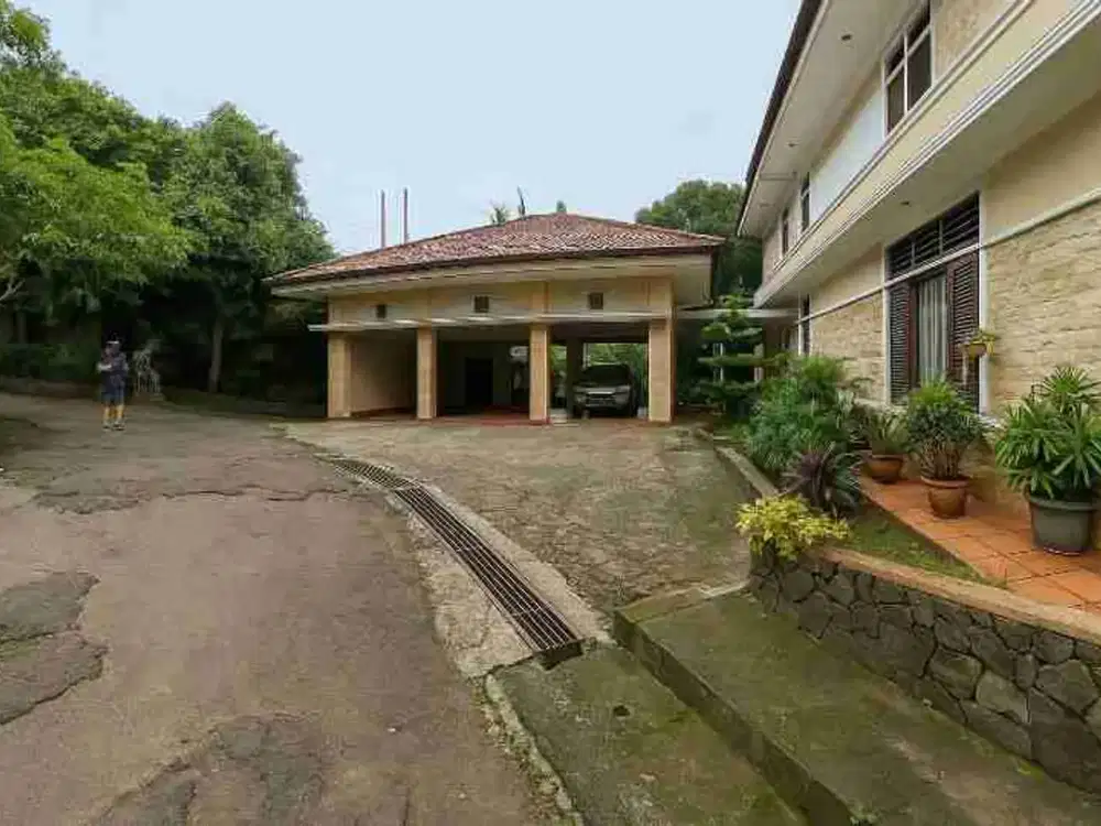 Dijual Rumah Luas Tanah Besar di Bukit Mas Bintaro