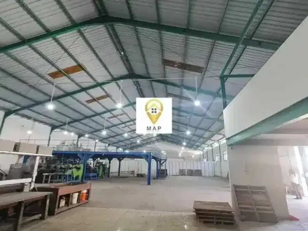 GUDANG SIAP PAKAI DI PERGUDANGAN PARANGLOE MAKASSAR