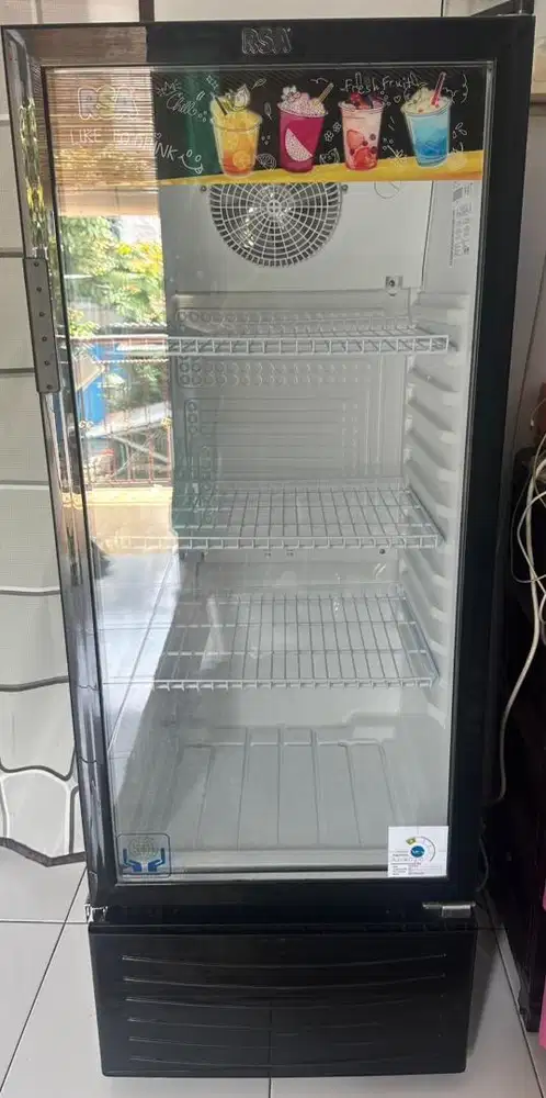 Jual showcase rsa baru dipake dua minggu