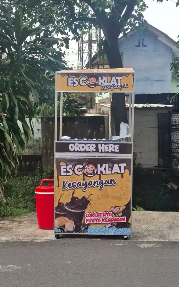 Dijual gerobak atau booth portable untuk berjualan