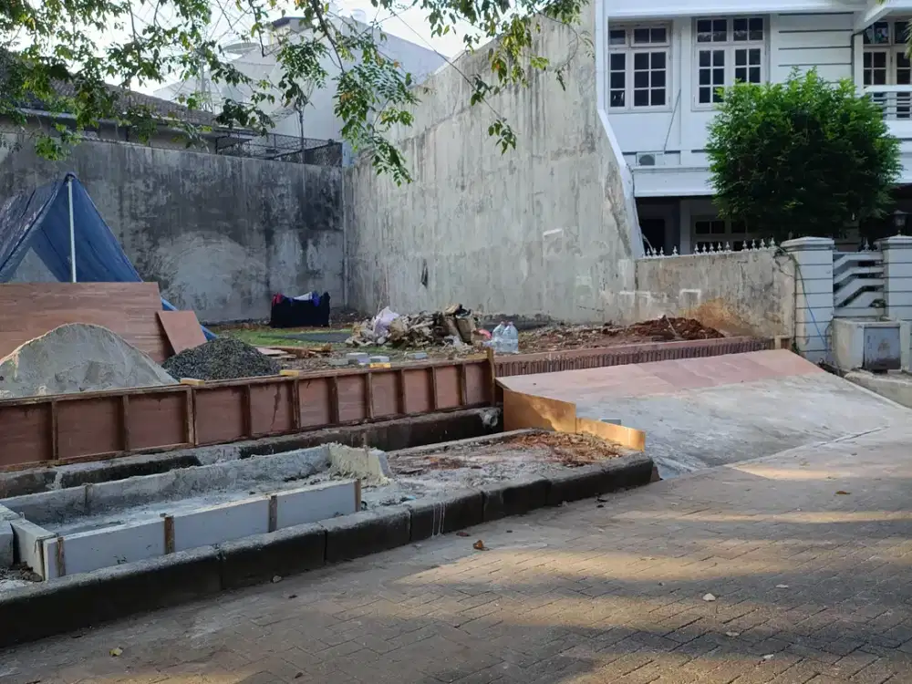 Dikontrakan lahan / R. usaha Jln Nias Raya klp Gading